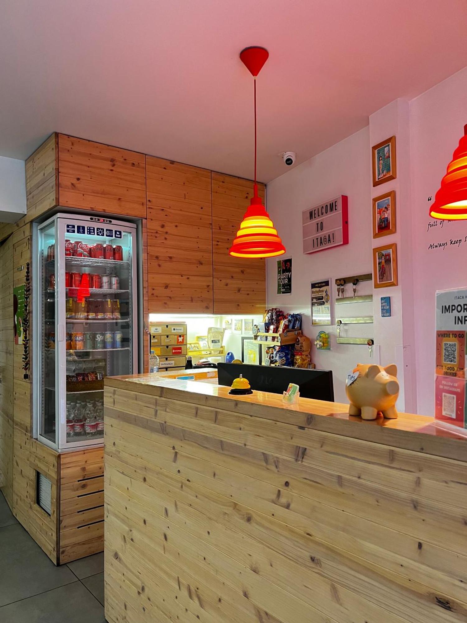 Itaca Hostel Barcelona Eksteriør billede