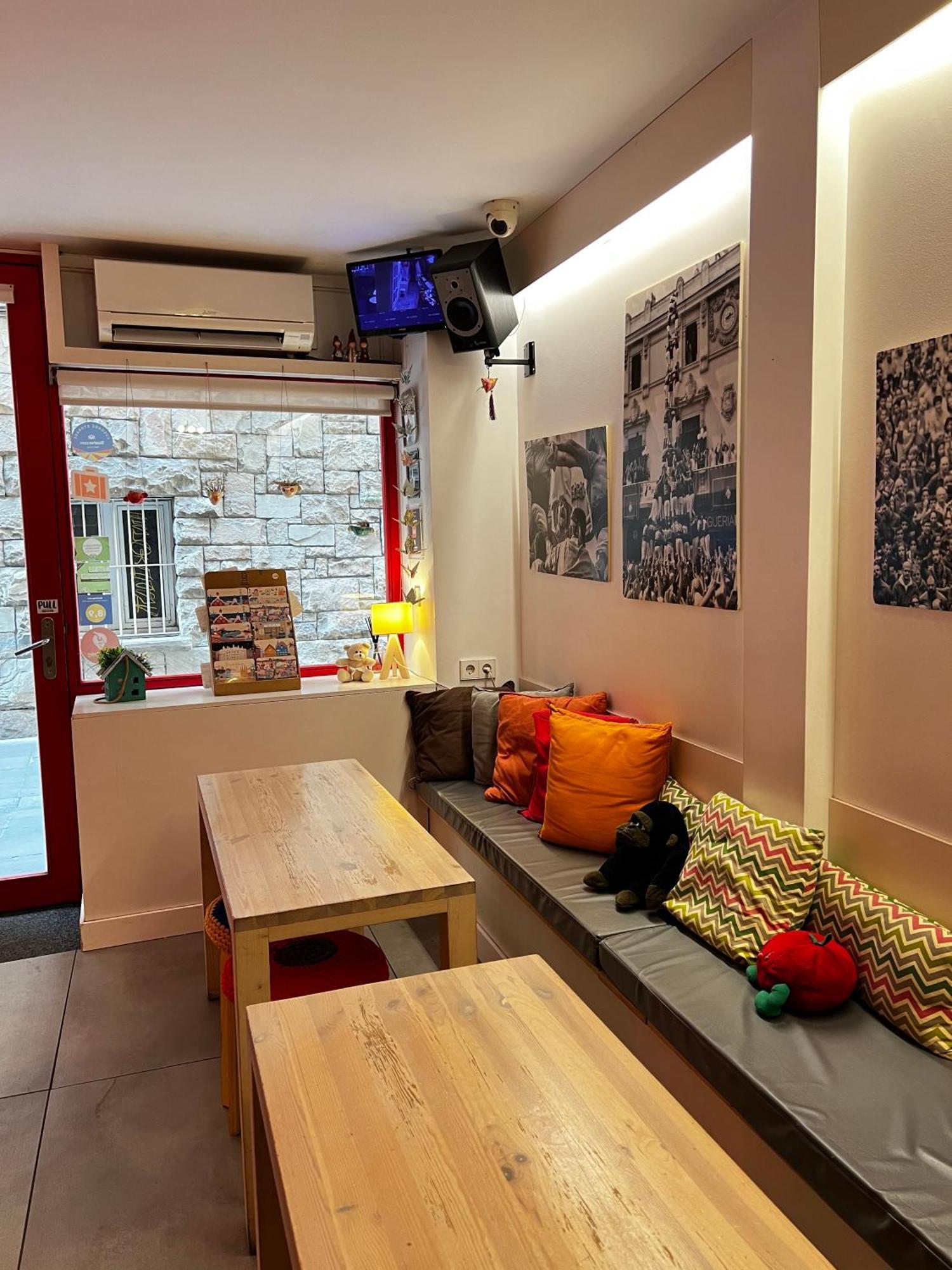 Itaca Hostel Barcelona Eksteriør billede