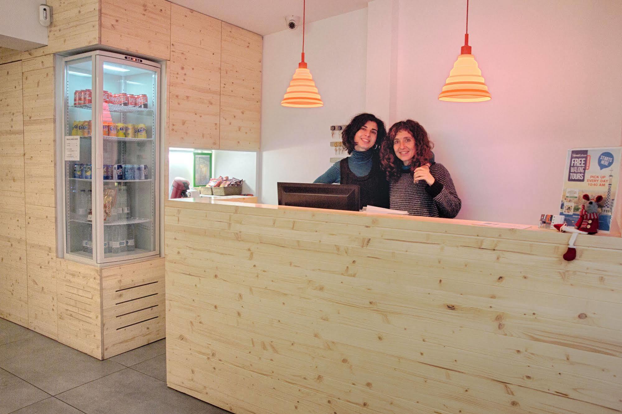 Itaca Hostel Barcelona Eksteriør billede